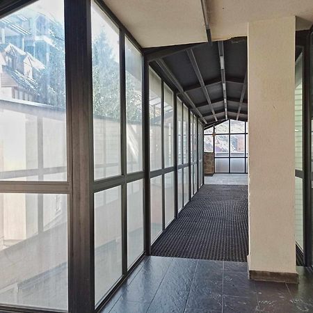 Estudio Superior Serraneu เซียร์ราเนบาดา ภายนอก รูปภาพ